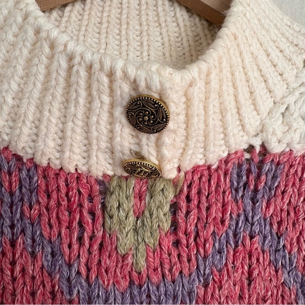 Vintage Hand Knit Mockneck Sweater - Picture 5 of 7